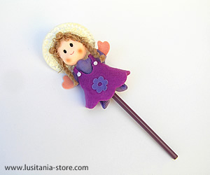 Lápis com pequena Boneca para oferecer às Crianças