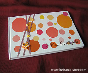 Livro de Mensagens de Batizado decorado com Flores de Biscuit