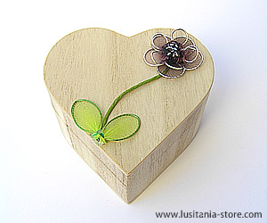 Caixa Porta Jóias em forma de Coração com Florinha do Amor